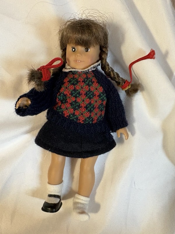 American Girl Molly McIntire Mini Doll 6.5" Historical