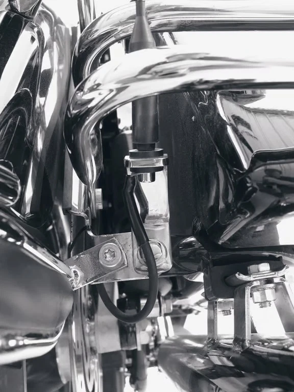 Pingel CB Low Mount Antenna Relocation Kit 89-08 Harley Touring Bagger 62137 Foto 2 de 4