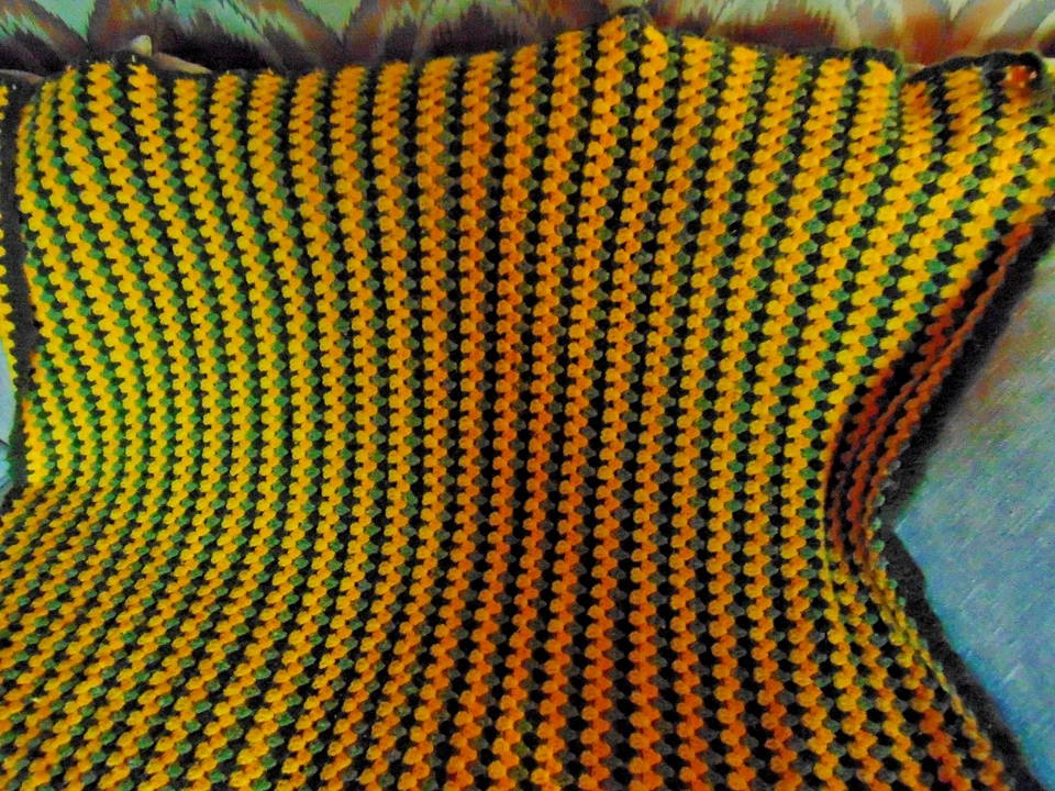 Vintage Green Bay PACKERS Colors Handmade Afghan Couch Chair Throw Blanket 51x42 - Image 4 of 4