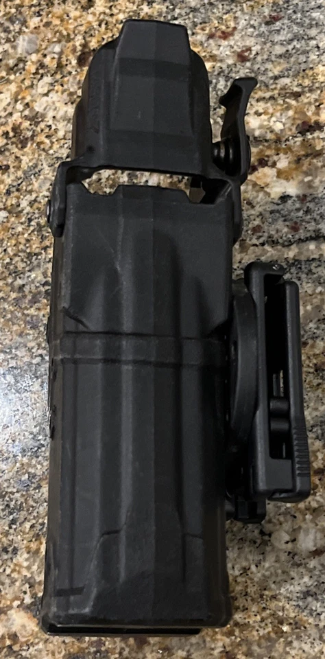 Bladetech Taser 7 Right Hand Draw Holster. Comes With Duty Belt Attachment - Image 2 of 4