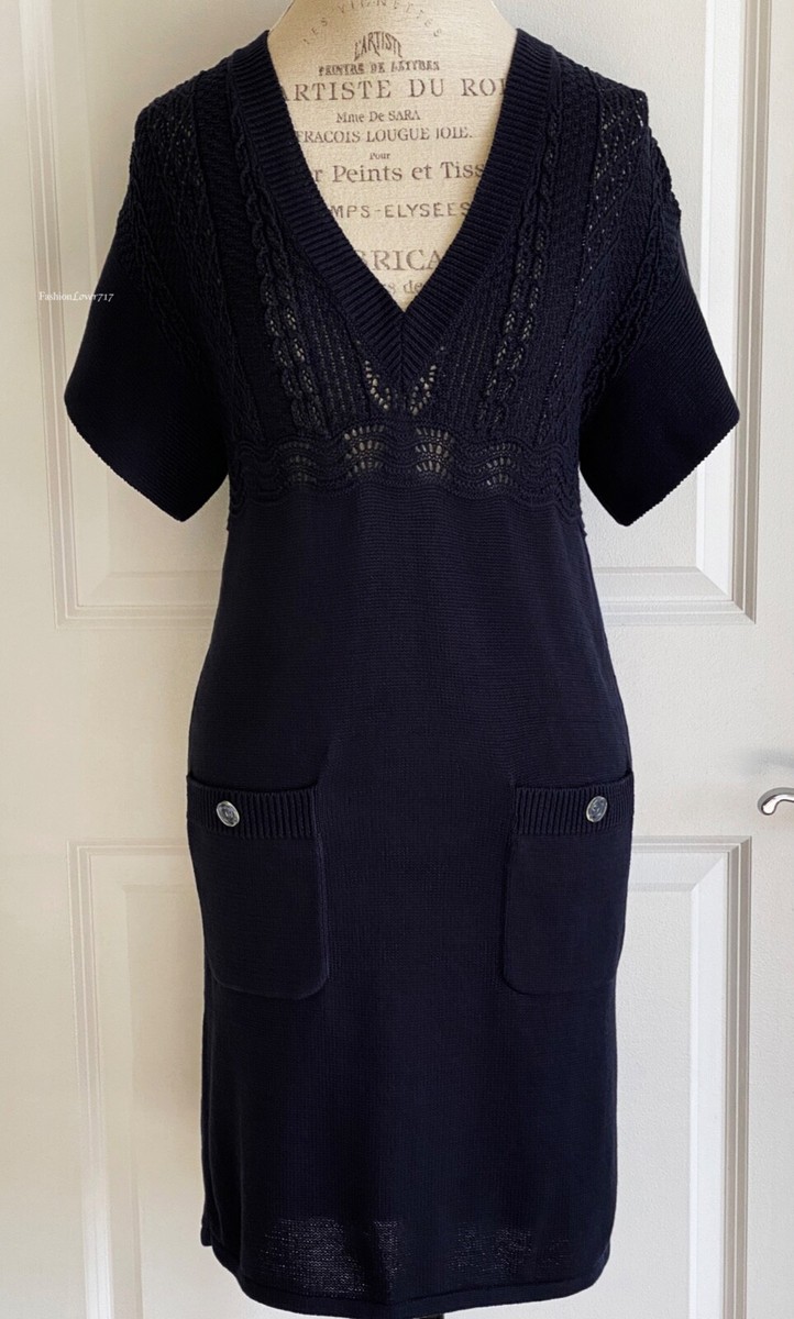 NEW CHANEL 18P NAVY BLUE KNIT CROCHET CC LOGO BUTTONS DRESS 34 XS