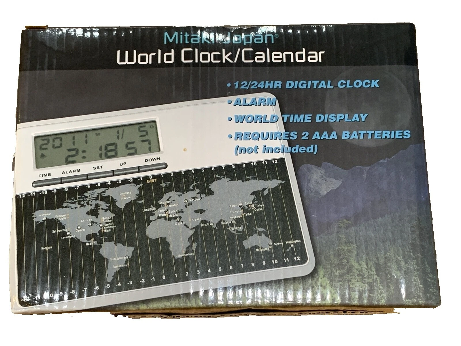 Карта мира черные будильник часы и радио часы