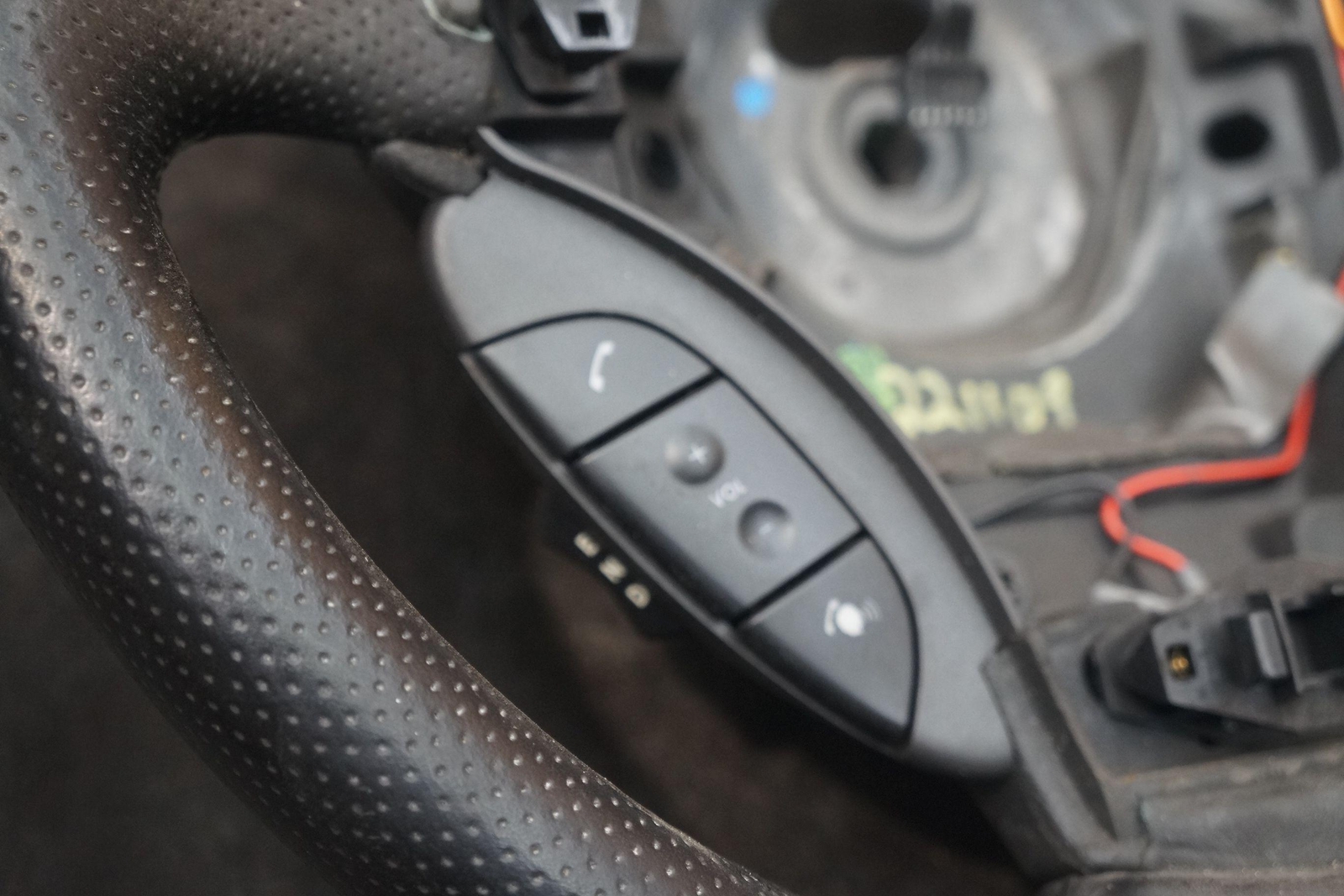 Driver Steering Wheel Black 6G33-3600-CB OEM Aston Martin V8 Vantage 2006