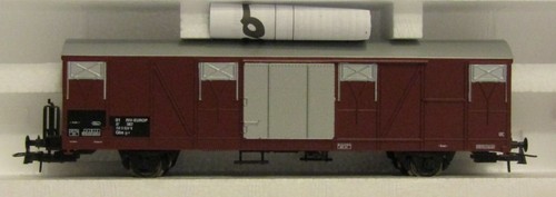 W396 - Wagon Couvert " V " - SNCF - ROCO HO - ref 46153 - Collection