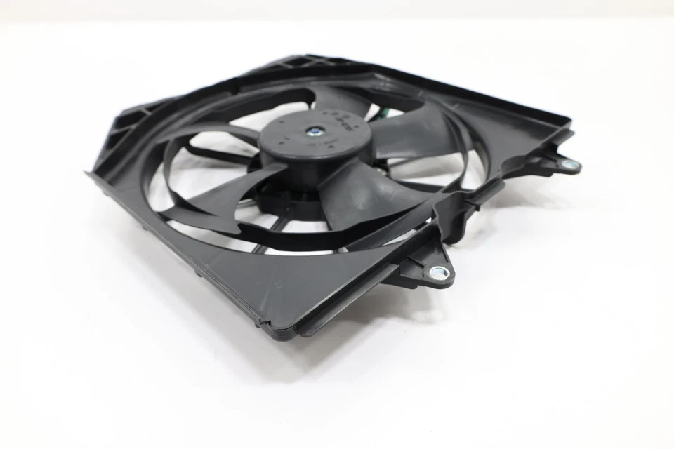 Motor de refrigeración eléctrico Honda Accord 2018-2022 1900a6a0a121 38615-6a0-a01 Foto 3 de 4