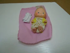 VTG 1979 AMERICAN GREETINGS CORP APRICOT 3.5" DOLL HONG KONG STRAWBERRY SHORTCAK