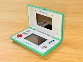 Nintendo 1987 Game & Watch Bomb Sweeper BD-62 Multi Screen Tested & Works VGC.