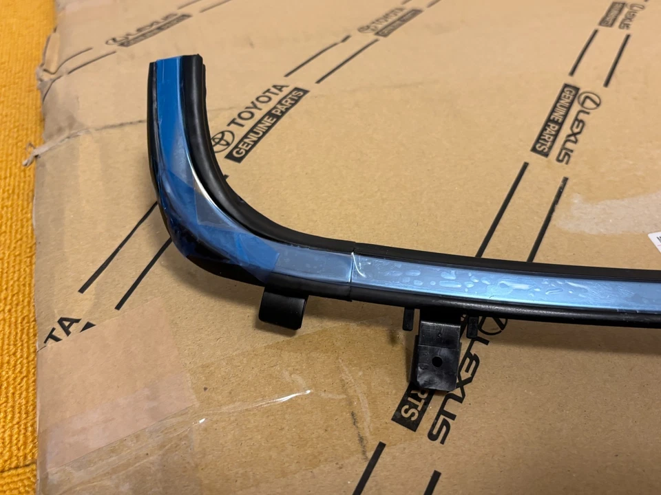 Toyota Genuine 4Runner Pickup 89-95 Chrome Front Lower Windshield Molding OEM - Image 2 of 4