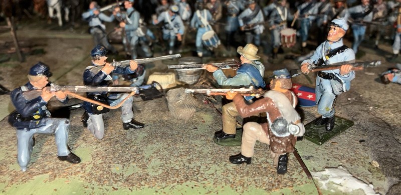 AMERICAN CIVIL WAR (ACW) UNION AND CONFEDERATE FIRING LINE.  54mm METAL