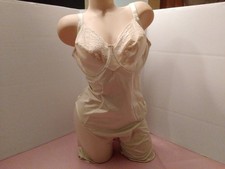 Full Body Girdle Thigh SZ 42C Nude Maidenform 2045 Underwire