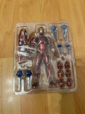 Bootleg S. H. Figuarts Iron Man