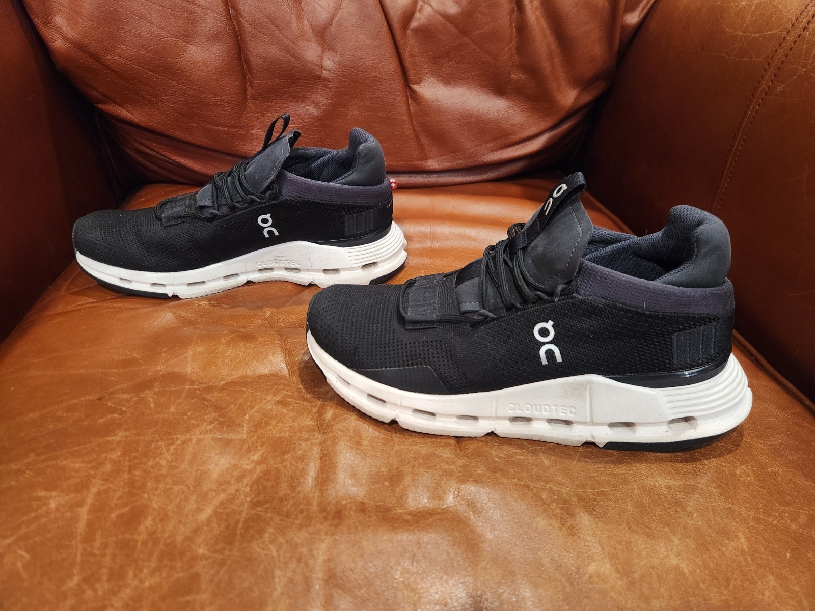 On Cloud Cloudnova Black Running Shoes Womens Siz… - image 4