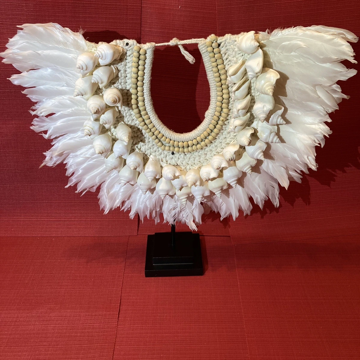 Tribal feather hotsell necklace on stand