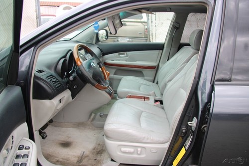 2004 Lexus RX - Picture 12 of 24