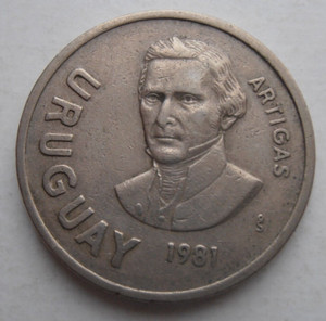 URUGUAY 10 PESOS 1981