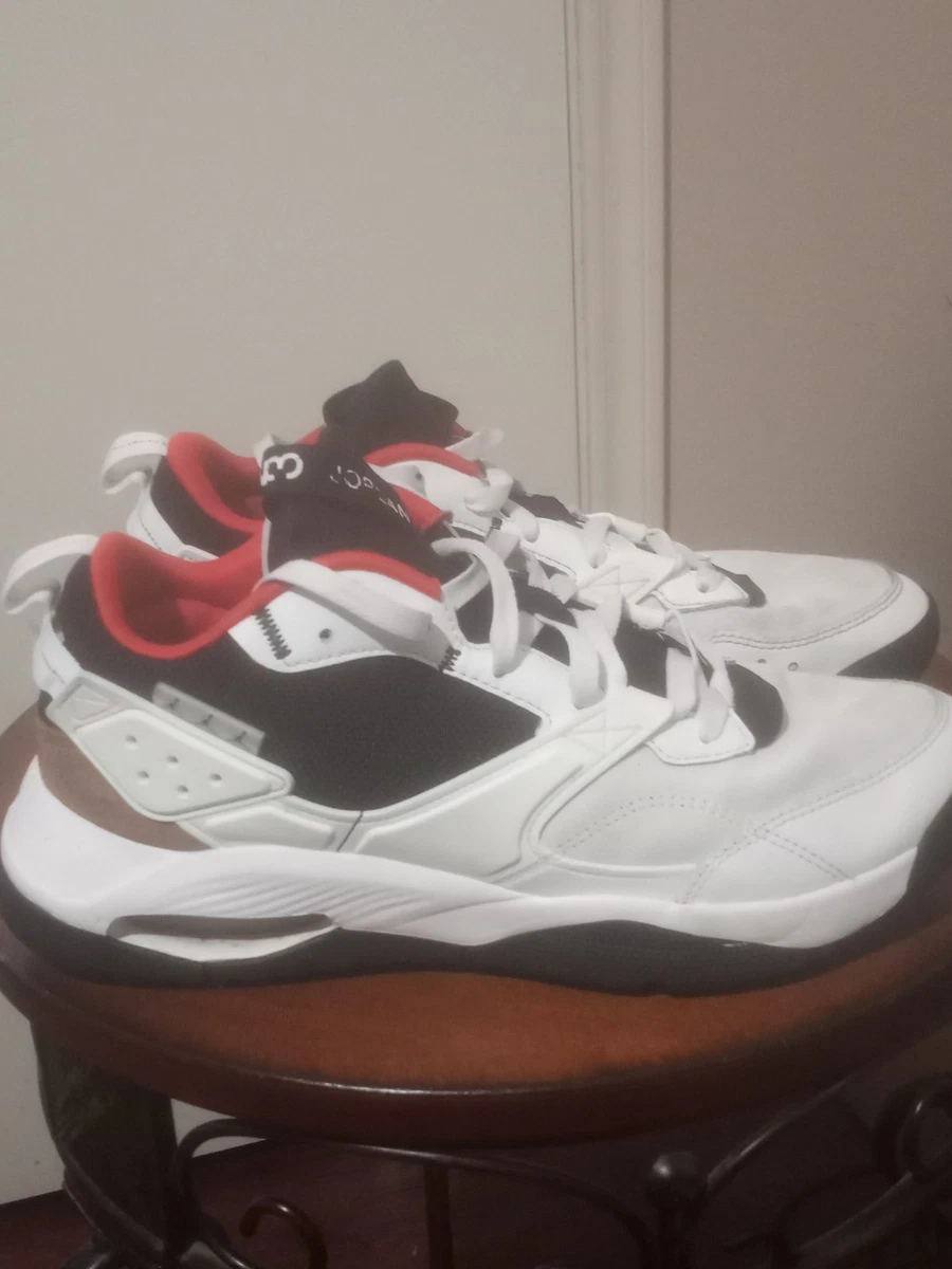 Jordan Air NFH White Chile Red Sneakers 10.5m Size 10.5 - Air Jordan Air NFH White Chile Red for sale  main image 2