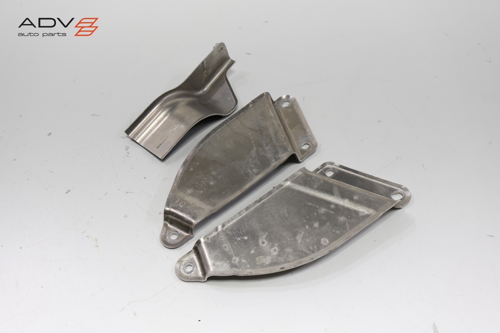 2012 - 2018 FERRARI CALIFORNIA T FUEL TANK MOUNT SUPPORT BRACKET OEM -SET OF 3-