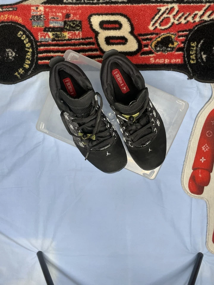 Talla 10 - Air Jordan 17 OG Negro Metálico Plateado Foto 3 de 4