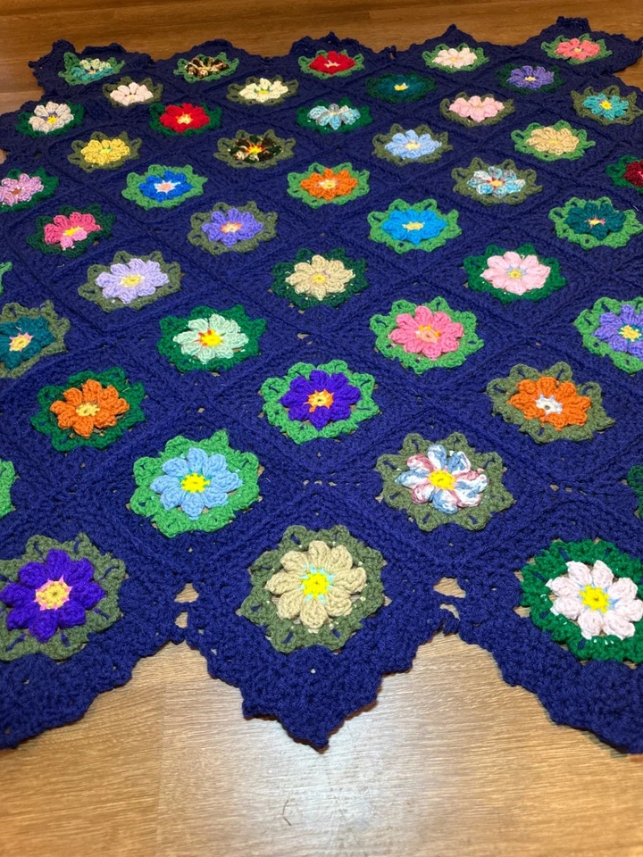 Vintage Azul Marino Crochet Floral Afgano - 55x52 Foto 4 de 4