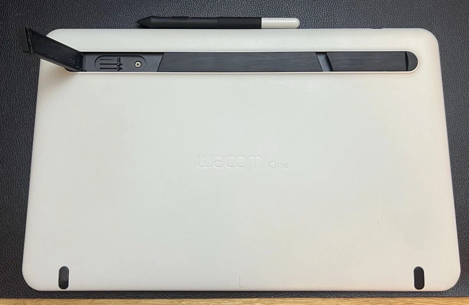 Wacom One 13,3 Zoll Grafiktablett mit Display - Stifttablett - Bild 4 von 4