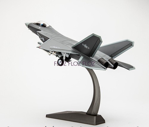 Sukhoi Su-35 Flanker-E Fighter 1/100 Scale Diecast Aircraft Model - old Sukhoi Su-35 Flanker-E Fighter 1/100 Scale Diecast Aircraft Model - old