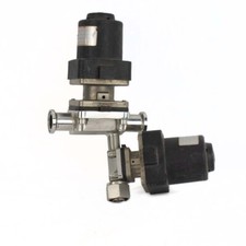 GEMU Pneumatyczny podwójny zawór membranowy 3/4" Tri Clamp z portem próbki 1/2" NPT