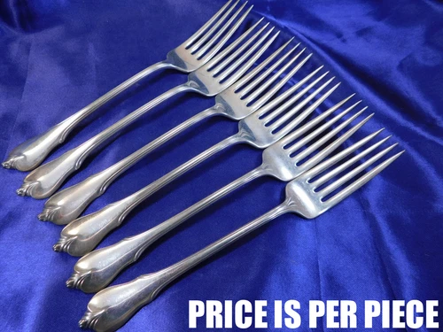 WALLACE GRAND COLONIAL STERLING SILVER DINNER FORK - VERY GOOD CONDITION S