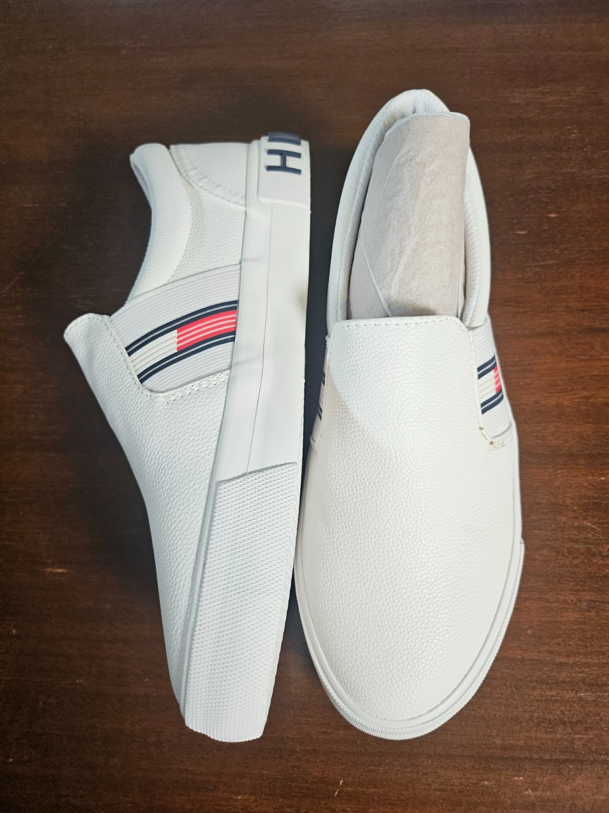 Tommy Hilfiger Women's Finn 2 Sneaker White, Stripe Logo Soles Sz Womans 7M New