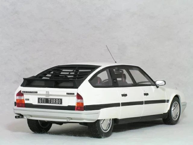 Ottomobile 1/18 Citroen CX 2.5 GTi Turbo 2 Alpine modello in resina bianca - Immagine 2 di 3