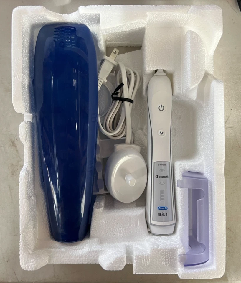 Cepillo de dientes eléctrico recargable Oral-B Pro 5000 SmartSeries - SIN CABEZAL DE CEPILLO Foto 2 de 2
