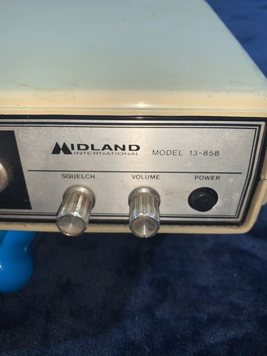 VINTAGE MIDLAND 13-858 INTERNATIONAL CB RADIO TESTED WORKING CLASSIC COMMUNICATI - Picture 2 of 16