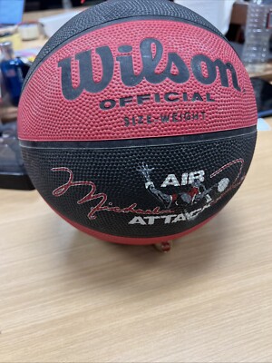 ウイルソン　JORDAＮ　ビンテージバスケットボールケース入り腕時計 Wilson One Size NBA Watches | eBay