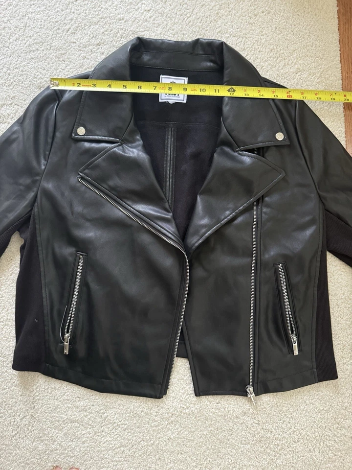 Chaqueta de moto Juicy Couture ligera de imitación de cuero en negro. Talla S/M Foto 4 de 4