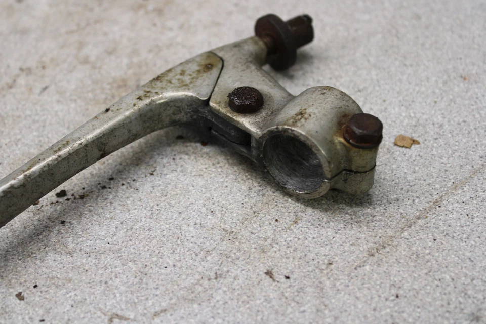 Yamaha R5C 350 1972 embrague percha montaje con palanca T12-2247.pe Foto 2 de 4