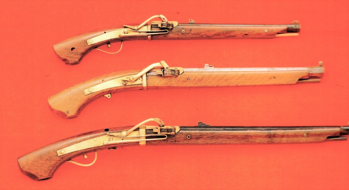 洋書 MiIIeMiglia1997 Mila Medium Empire Signature Logo Messenger Bag | Michael