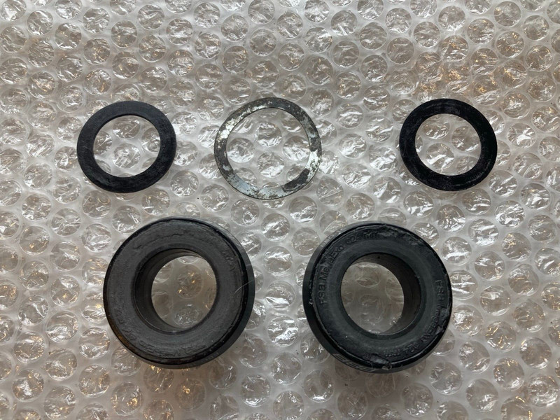 BBB BBO-16 BottomAdapt BB30/PF30 To 24mm Shimano Reducer - Used condition