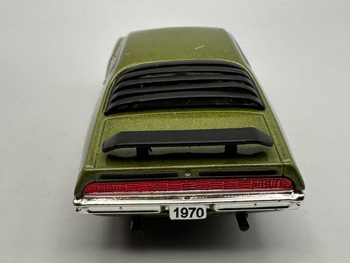 M2 Machines 1970 Ford Torino Dragster, Green, Cook's Machine Works, 1:64 - Picture 9 of 11