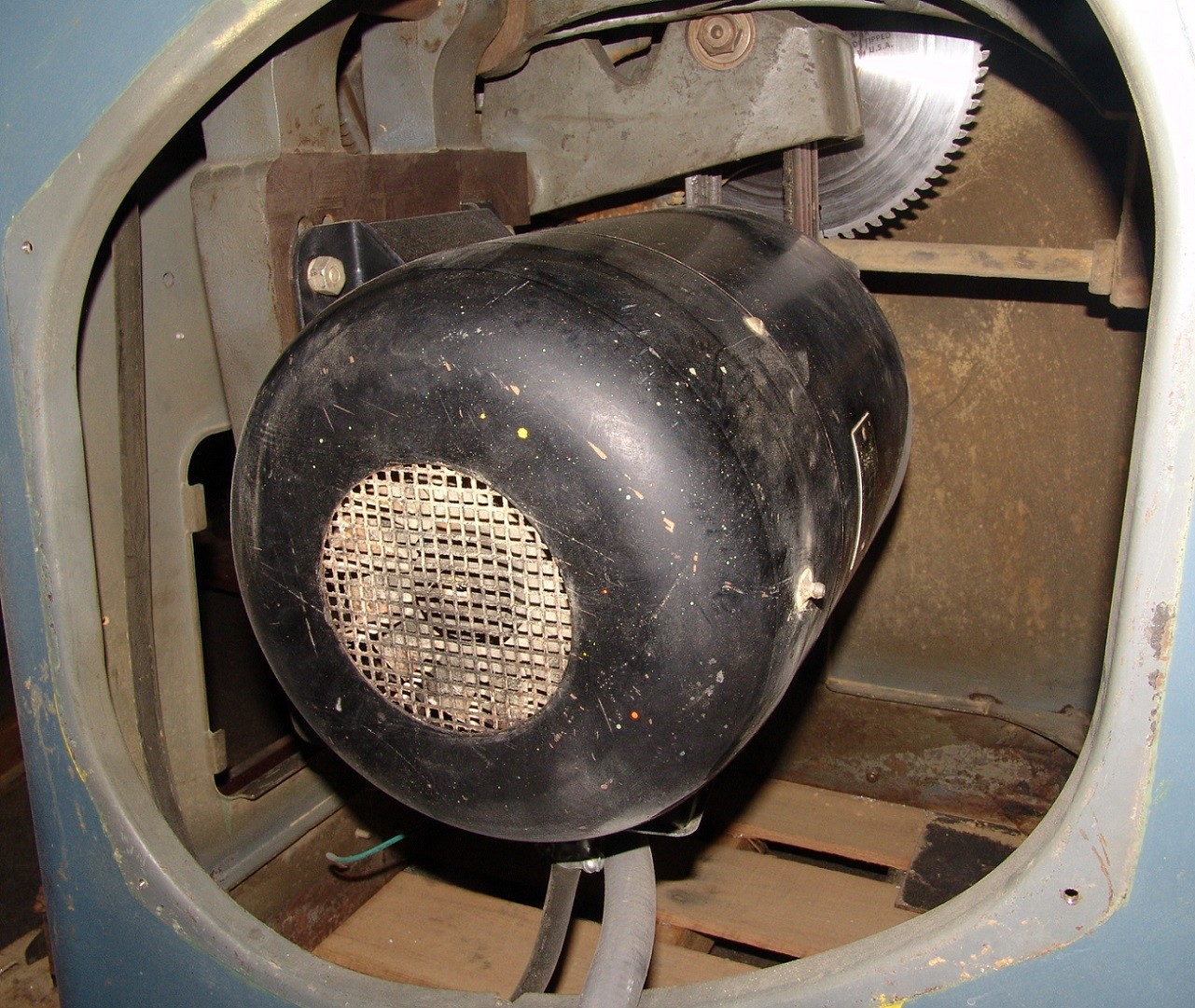 Delta Rockwell table saw 5hp , 38" x 48" cast table , 32" extension