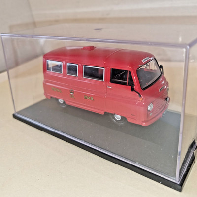 Morris J2 Royal Mail Postbus Llanidloes 1:43 Vanguards (CORGI)