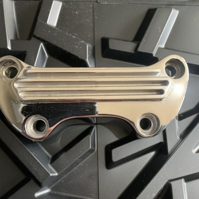 Harley Handlebar Top Clamp chrome 