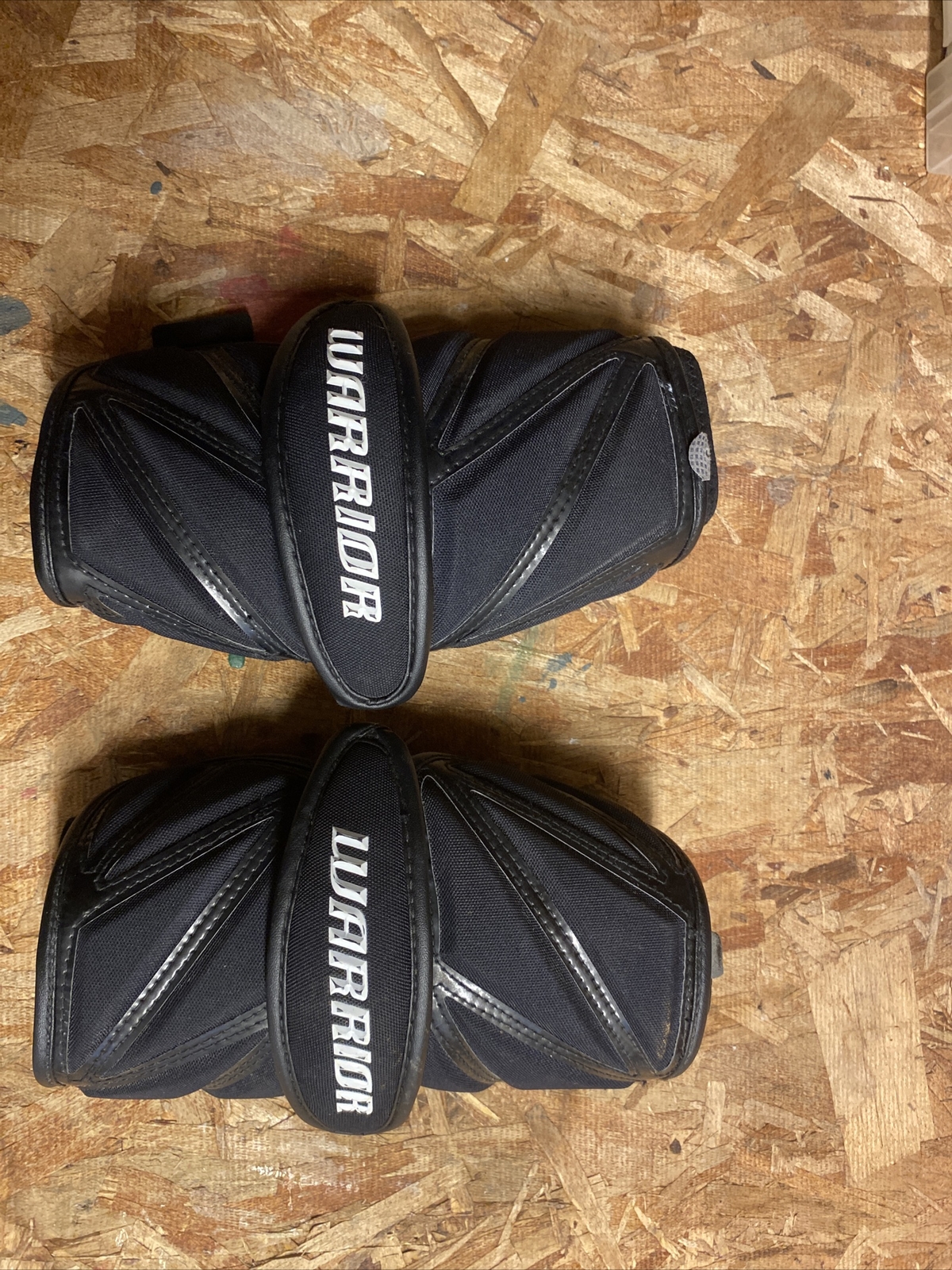 Warrior Burn Lacrosse Elbow Pads Youth Large Black eBay