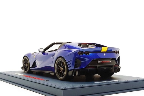 BBR Deluxe 1:18 Ferrari 812 Competizione Aperta in Blu Tour de France / Yellow - Picture 10 of 14