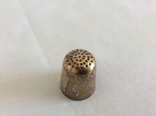 Vintage Queens Beasts Collection Thimble - Silver Gilded in 22 Ct. Gold