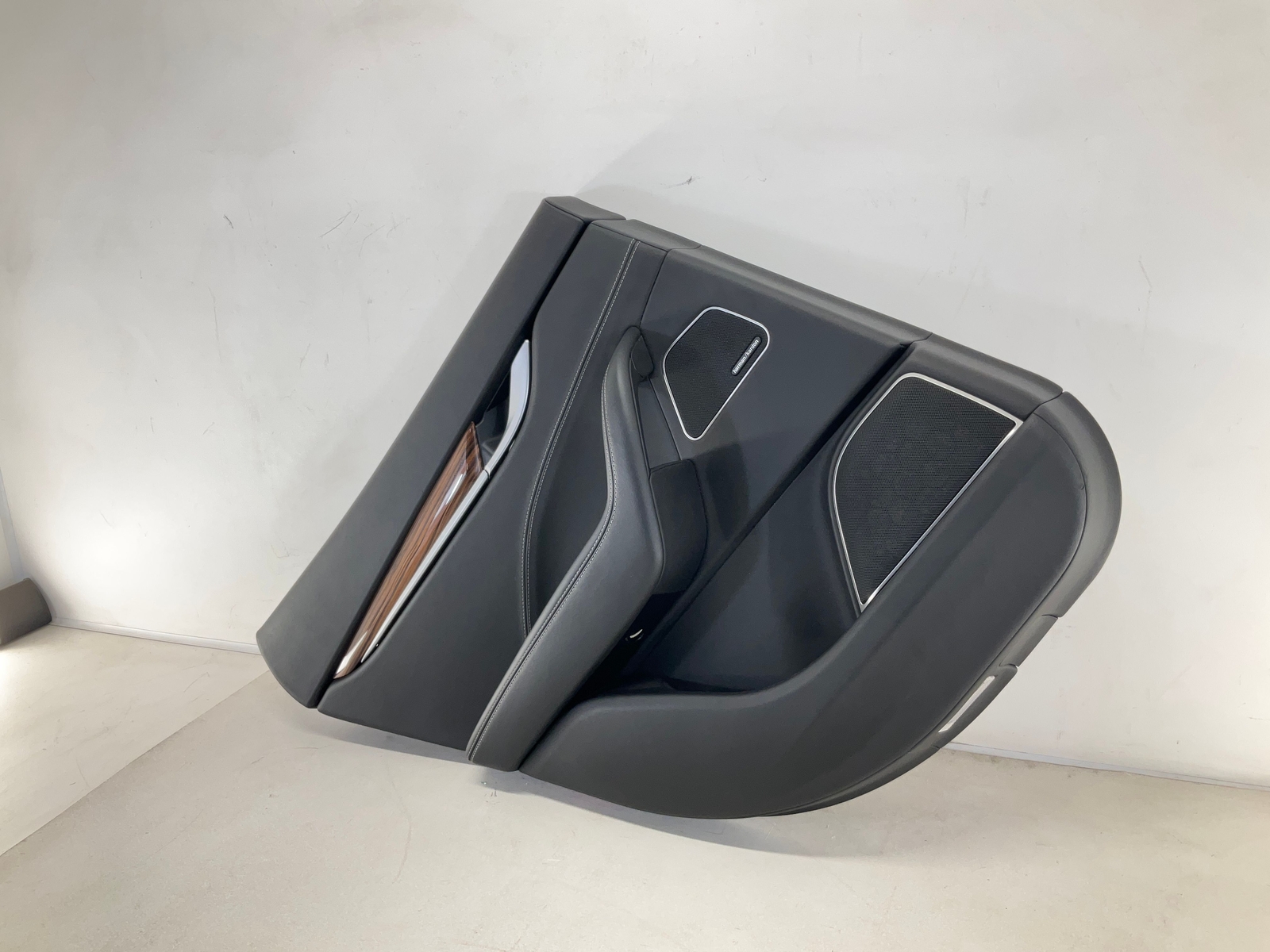 17-20 MASERATI Levante Interior Rear Left Driver Door Trim Panel