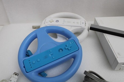 Nintendo Wii Console - HUGE Bundle with 22 Games, Controllers + More! TESTED - Picture 4 of 12