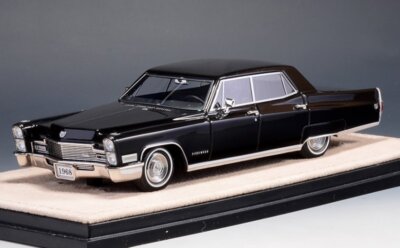 CADILLAC Fleetwood Sixty Special - 1968 - black - STAMP 1:43