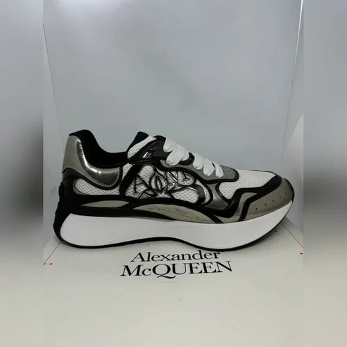 Alexander McQueen Sprint Runner Black White Silver-Tone Seal. Size 46. NWB - Picture 8 of 9