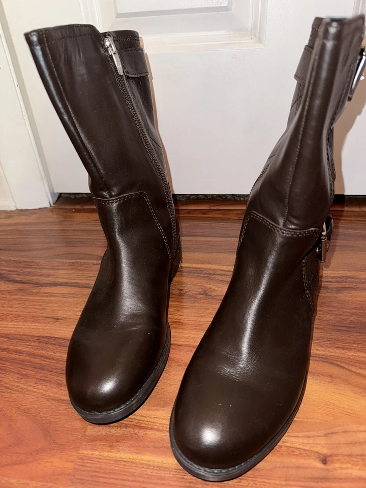 New! Marc Fisher Dark Brown Faux Leather Combat Boots w/ Buckle 7.5 - Imagem 3 de 4