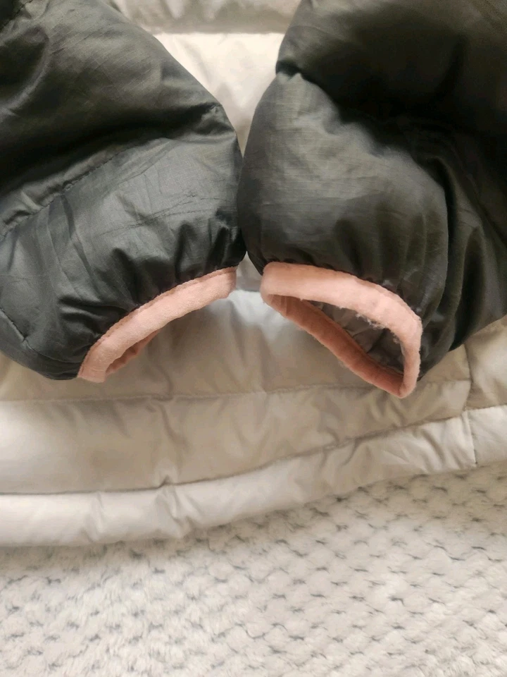 Abrigo acolchado Patagonia para niñas talla 14 Xl juego al aire libre escuela invierno cálido Foto 2 de 4