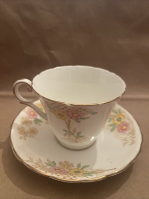 Vintage Best Bone Wellington China Tea Cup and Saucer